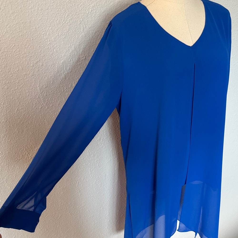 NWOT Chico’s Split Front Cobalt Blue Semi Sheer Tunic Top size 1 or Medium - Picture 6 of 16